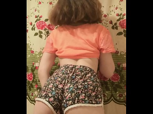 ❤️ Tânără sexy care se dezbracă de pantaloni scurți în fața camerei de filmat ❤️ at porn ro.https-tubsexer.ru