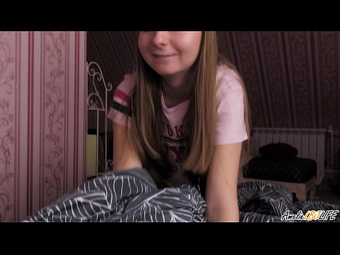 ❤️ Blondina îi suge adânc prietenei ei și primește spermă în gură ❤️ at porn ro.https-tubsexer.ru
